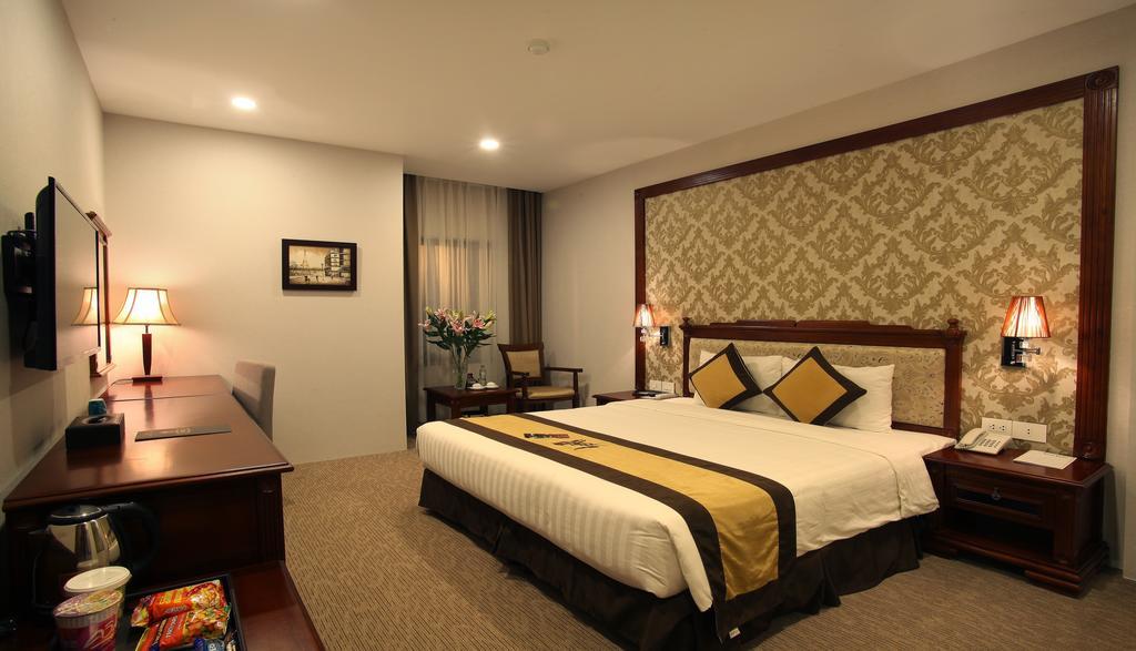 Western Hanoi Hotel Номер фото